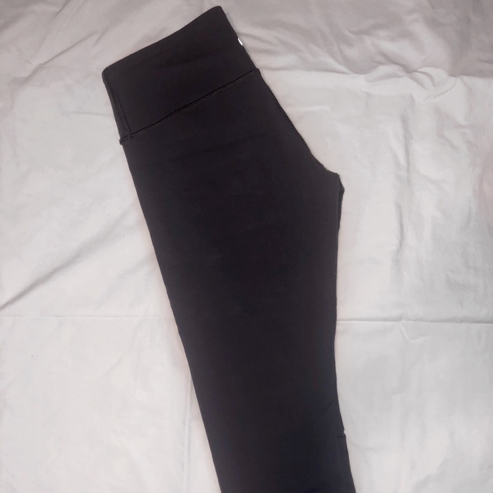 Lululemon grey 7/8 length pant